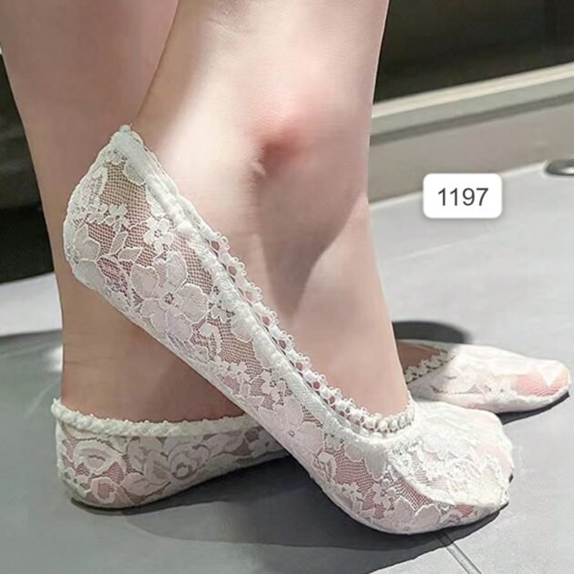 جوارب نسائية