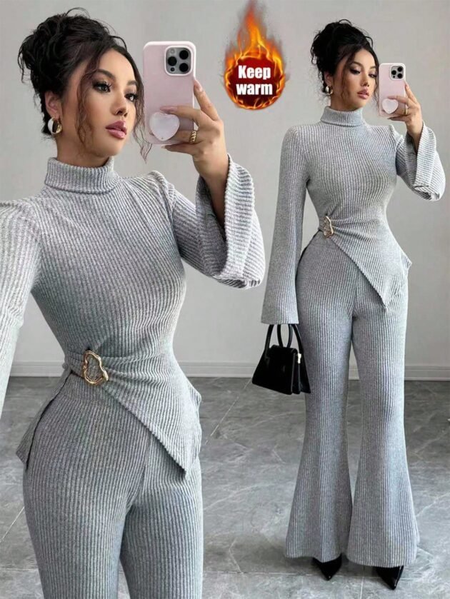 طقم نسائي